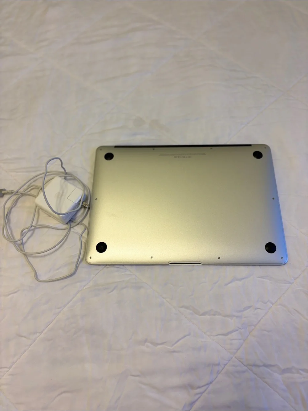 Apple macbook sleek